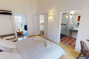 Narrow Street Suite